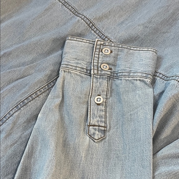 We The Free Light Blue Denim Top - Picture 9 of 9